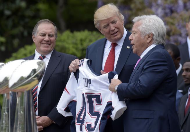 Patriots Gave Trump a Super Bowl Ring