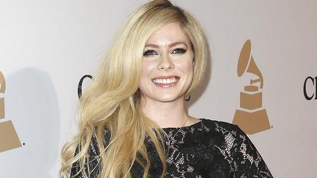 Avril Lavigne Is the Most Dangerous Person Online