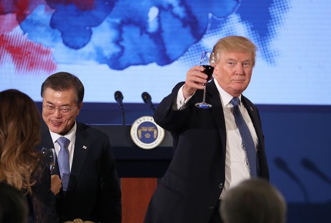 S. Korea: Japan's Gripes Over Trump Dinner 'Inappropriate'