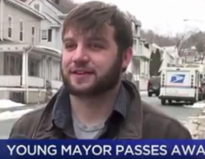 23-Year-Old Mayor Dies Hours After Resigning