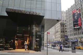 Trumps to Get Out of Luxury NYC Hotel Bearing Their Name