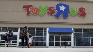 'Secret Santa' Pays Off $10K in Toy Store Layaway Orders