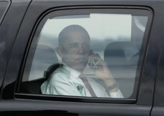 Obama Meets With Top Automakers Amid Tension