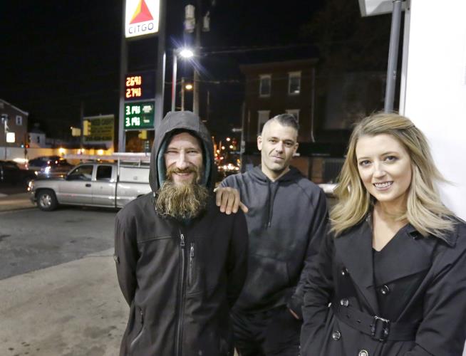 Homeless Vet Who Helped Stranded Driver Reaps $375K