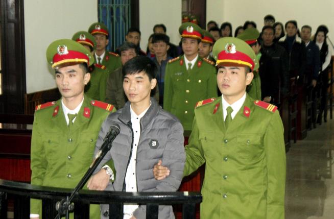 Vietnam Upholds Blogger's 10-Year Sentence