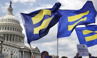 Pentagon to Let Transgender Recruits Enlist Next Month