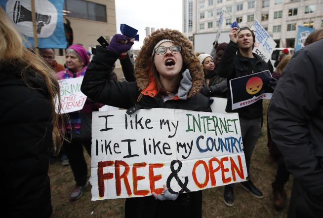 FCC Votes Down Obama-Era 'Net Neutrality' Rules