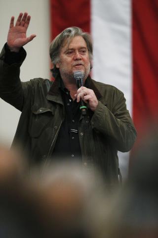 Steve Bannon Thinks Trump Has 'Lost a Step'