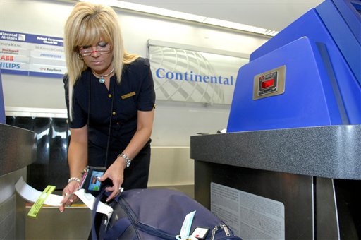 Air Travelers Will See 10% Flight Cuts by Fall