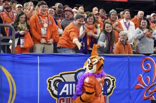 Alabama Shuts Down Clemson for Place in Final