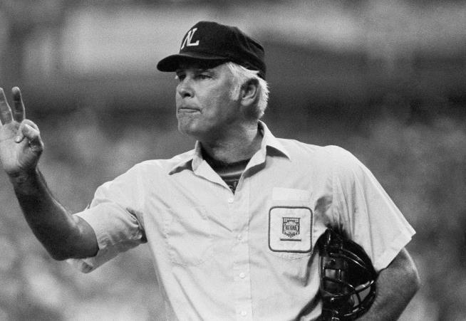 Hall of Fame Umpire Nicknamed 'God' Dies