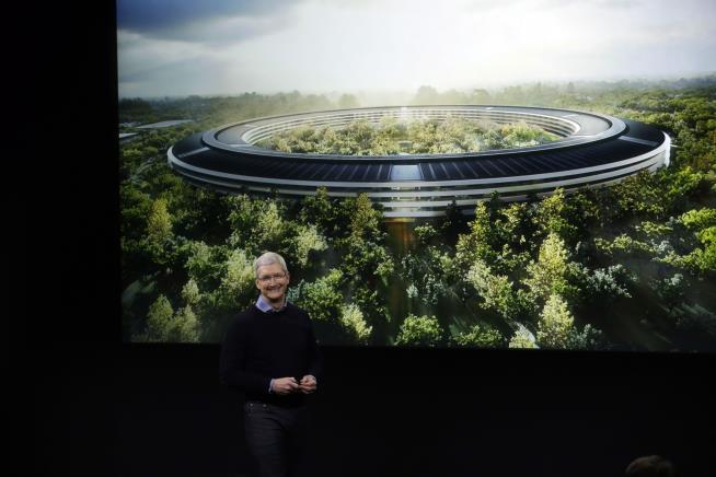 Apple's HQ Apparently Has a Weird Hazard for Workers