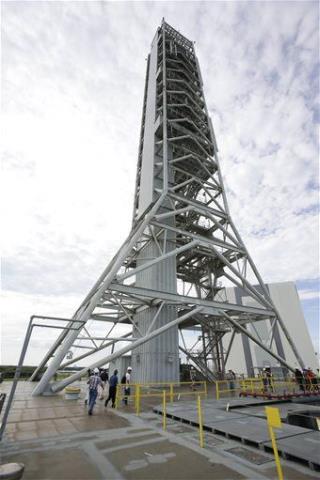 NASA's $1B Tower Is Leaning