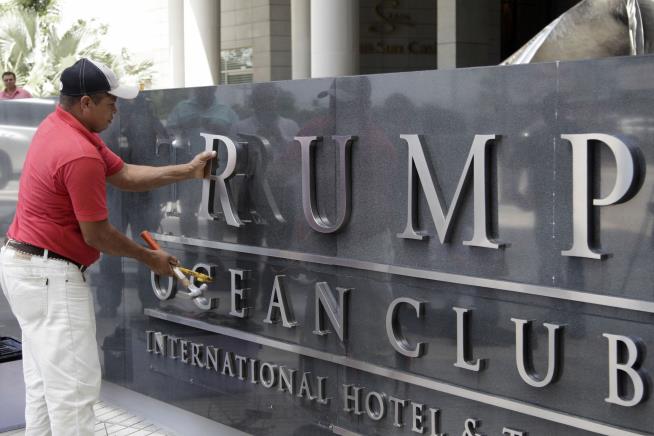 Panama Hotel Removes Trump's Name