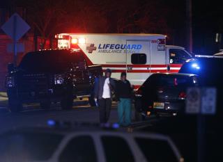 Gunman Shoots 2, Kills Himself at Hospital
