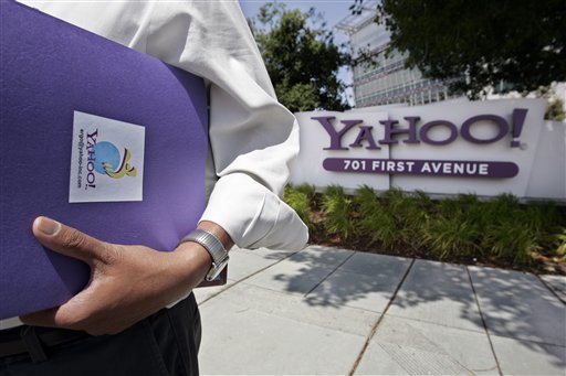 Yahoo Looks to Time Warner, News Corp.