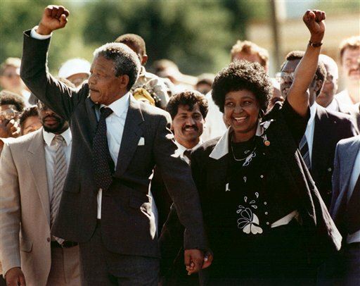 Winnie Mandela Is Dead at 81
