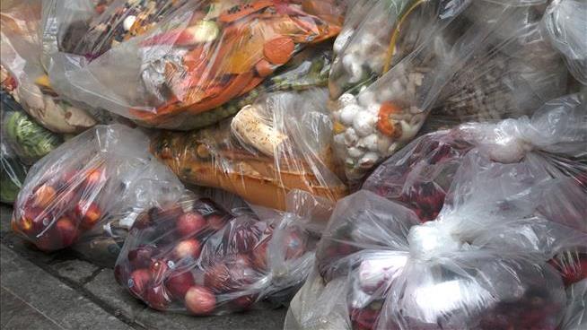 US Grocery Stores Graded on Food Waste, and One Gets an 'F'
