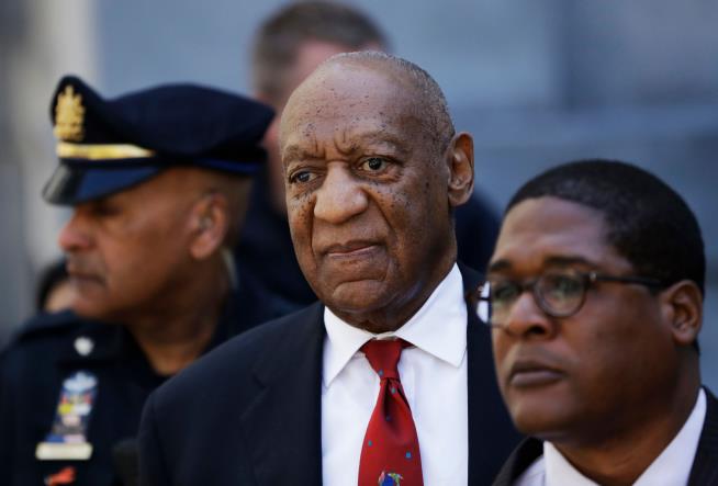 Holdout Temple Rescinds Cosby's Honorary Degree