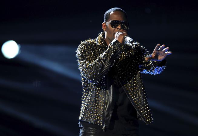 'Conspiracy' Claims Follow Calls for R. Kelly Boycott