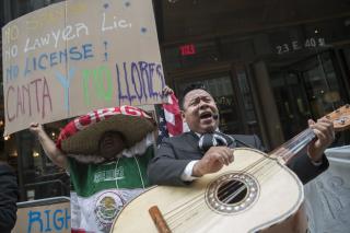 How New Yorkers Dealt With Ranting Lawyer: Mariachi Party