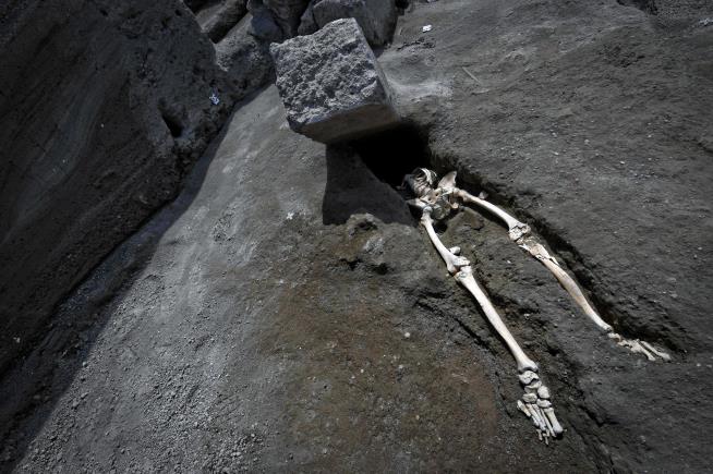 Victim Crushed by Rock Found at Pompeii