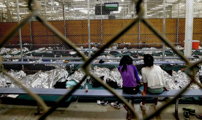 Immigration Advocates: US Government 'Disappearing' Kids
