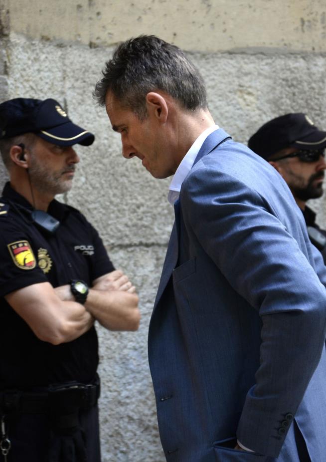 Spanish King's Brother-in-Law Begins Prison Sentence