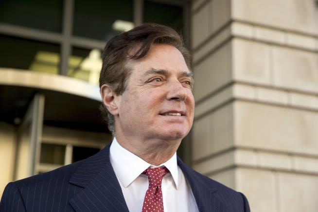 Manafort Held in Solitary Confinement 23 Hours a Day