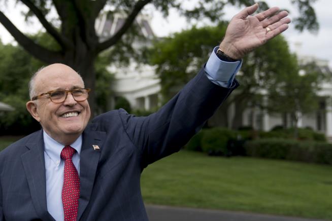 Giuliani Sets Tough New Conditions for Trump Interview