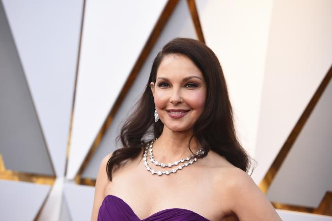Weinstein Asks Judge to Toss Ashley Judd Lawsuit