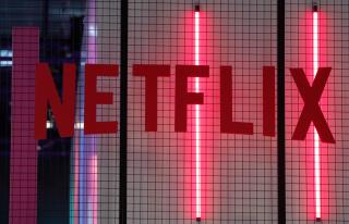 Senators Want to Extend Alert System to Netflix, Spotify