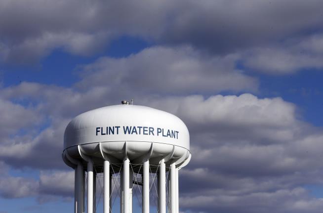 Watchdog to EPA: You Need to Do Better After Flint Crisis