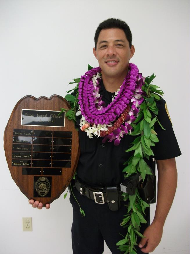 Hawaii Manhunt Underway After Cop Killed Near Lava Zone
