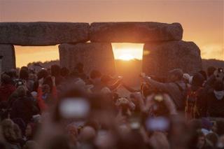Scientists Discover Who's Buried at Stonehenge
