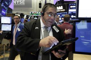 Dow Climbs Again Thanks to Earnings Reports