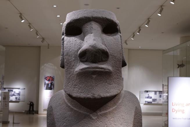Easter Island Natives Want British Museum's 'Stolen' Statue