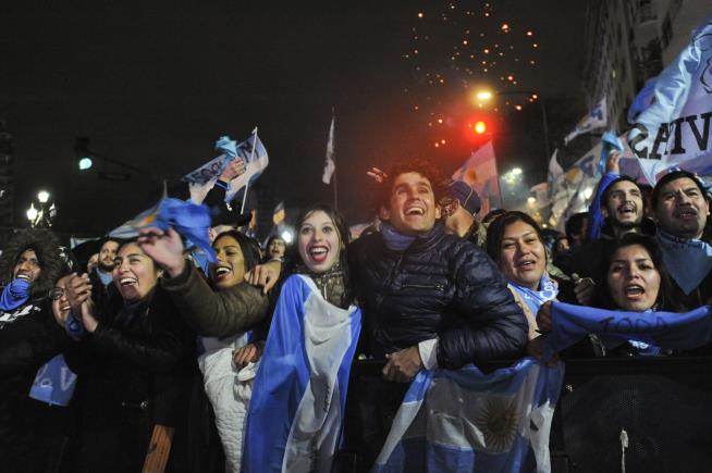 After 15 Hours, Argentina Senate Rejects Abortion Bill