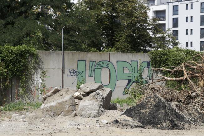 Forgotten Section of Berlin Wall Rediscovered