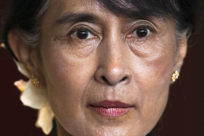 Canada Strips Suu Kyi of Honorary Citizenship