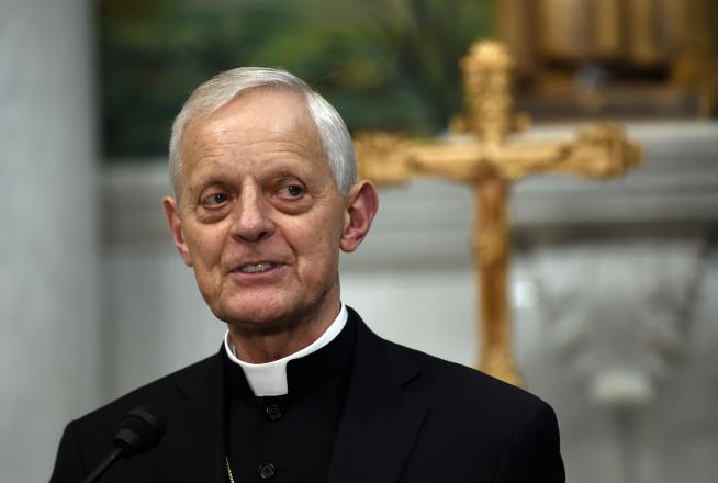 Top US Cardinal Loses Job Over Abuse Scandal