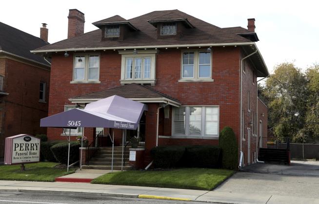 'Stunned' Cops Find 63 Fetuses Stashed in Funeral Home