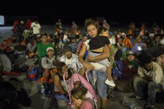 US 'Hardens' Border as Migrants Reach Tijuana