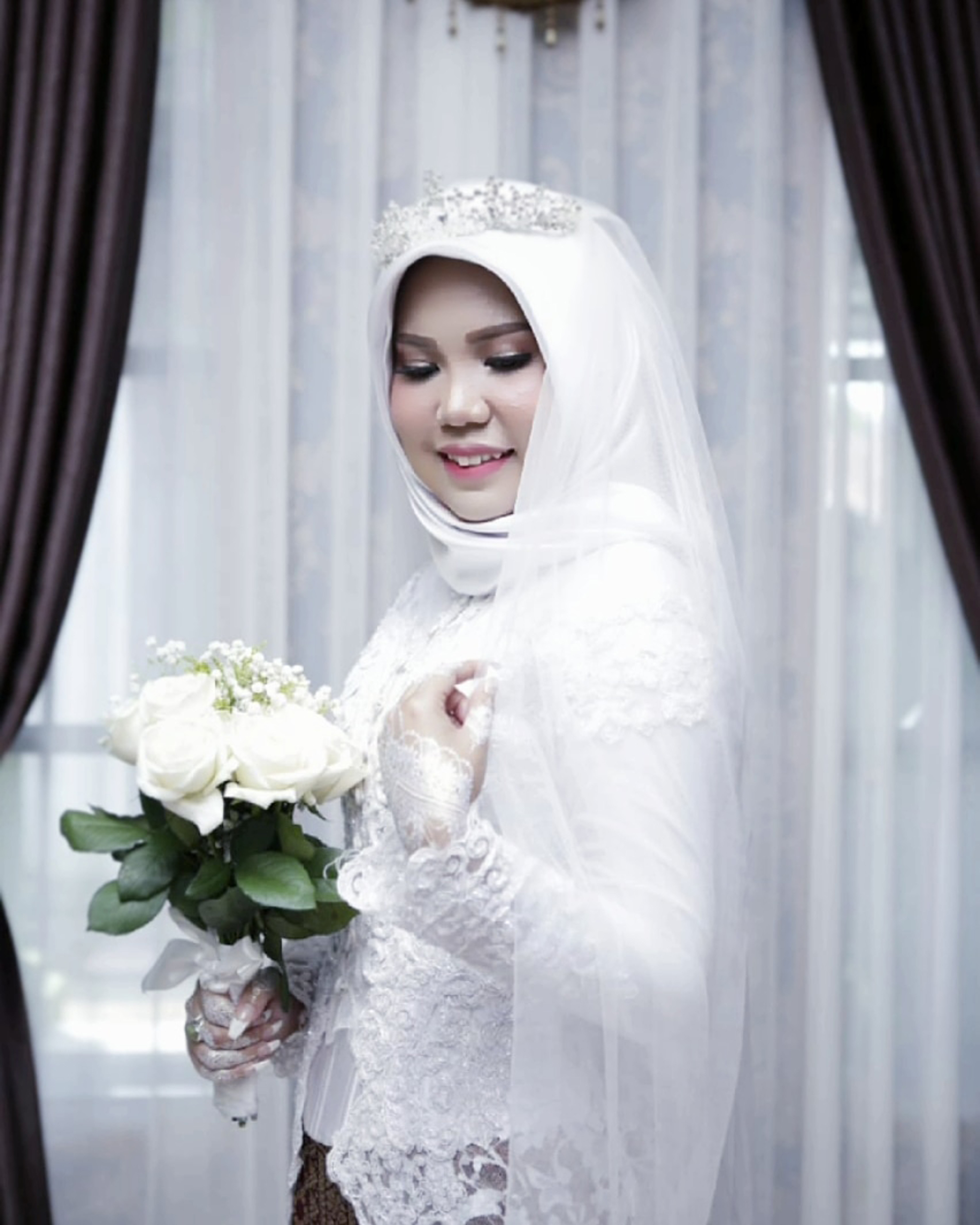 syari wedding dress