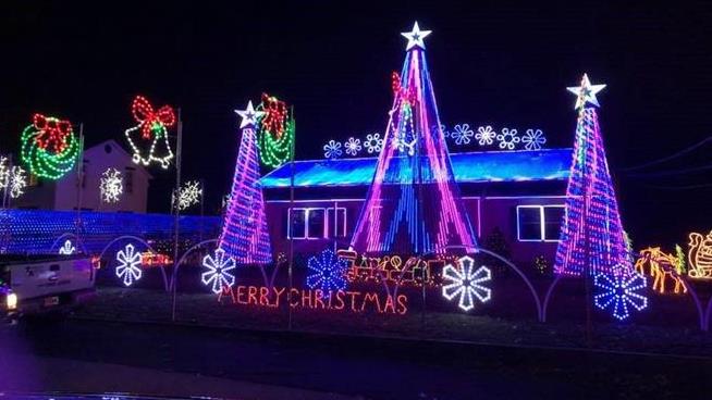 NJ Town to Man: Pay $2K a Night for Christmas Lights