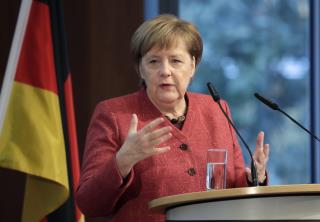 Plane Carrying Merkel to G-20 Makes Emergency Landing