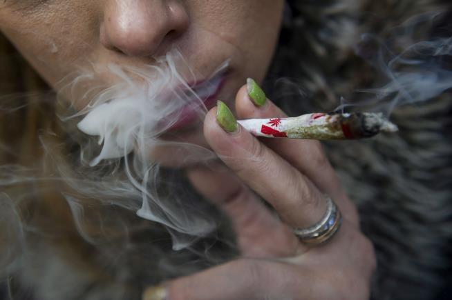 Maine Shuts Down Pot Facebook Page