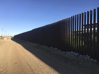Trump Touts Beauty of Border Wall