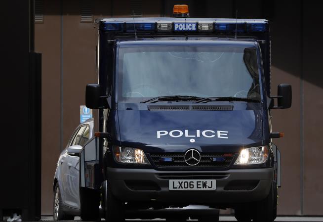 39 Arrested After London Stabbing