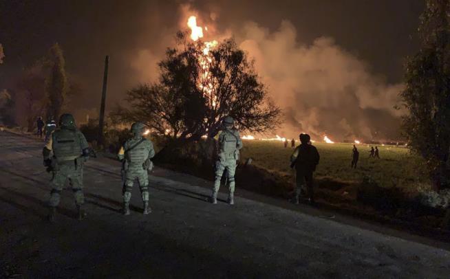21 Dead, Dozens Injured After Mexican Pipeline Explosion